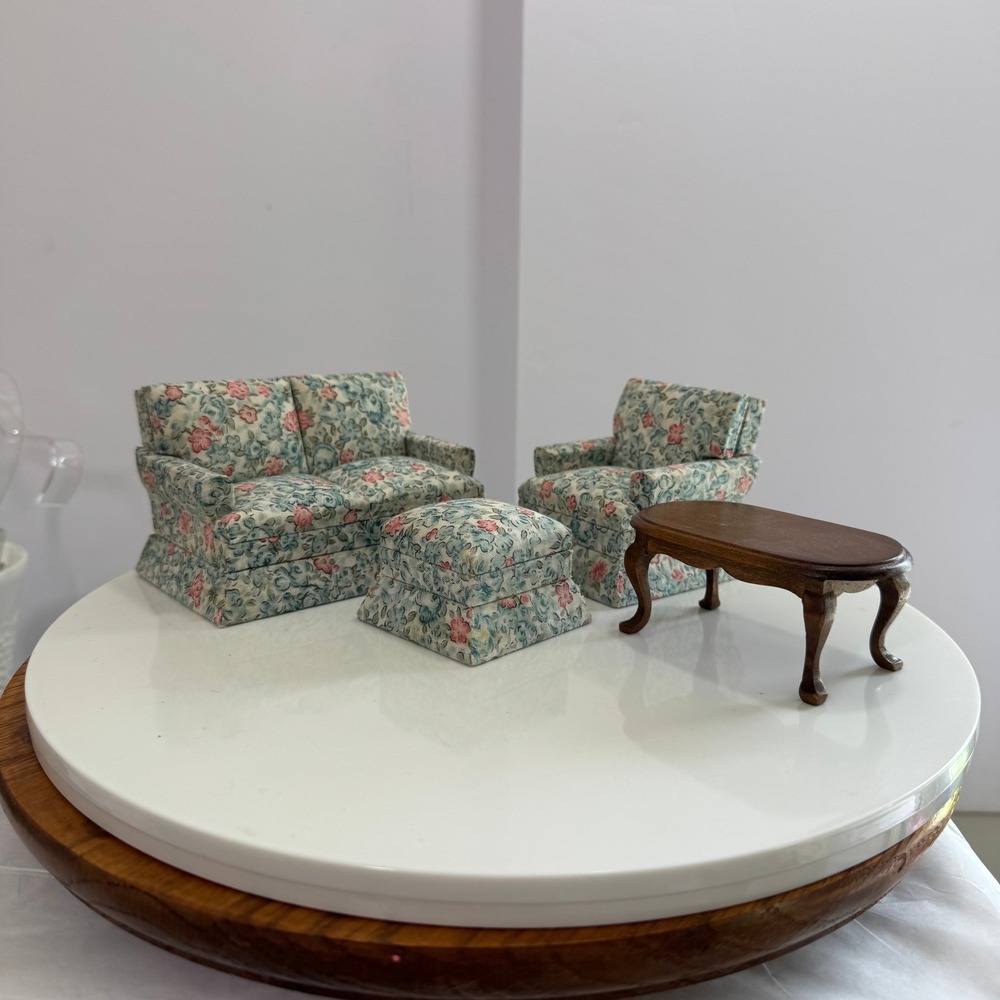 Vtg Town Square Miniatures Floral Dollhouse Furniture Set 1:12 Scale Sofa Chair